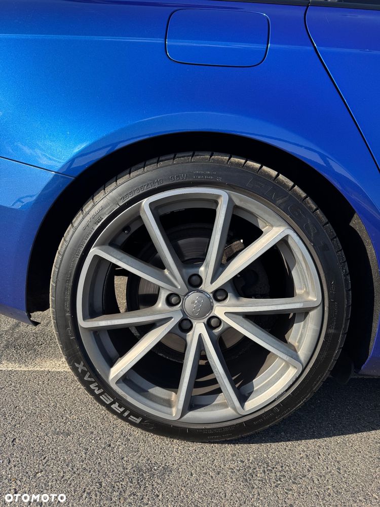Audi A4 Avant 2.0 TDI - 6
