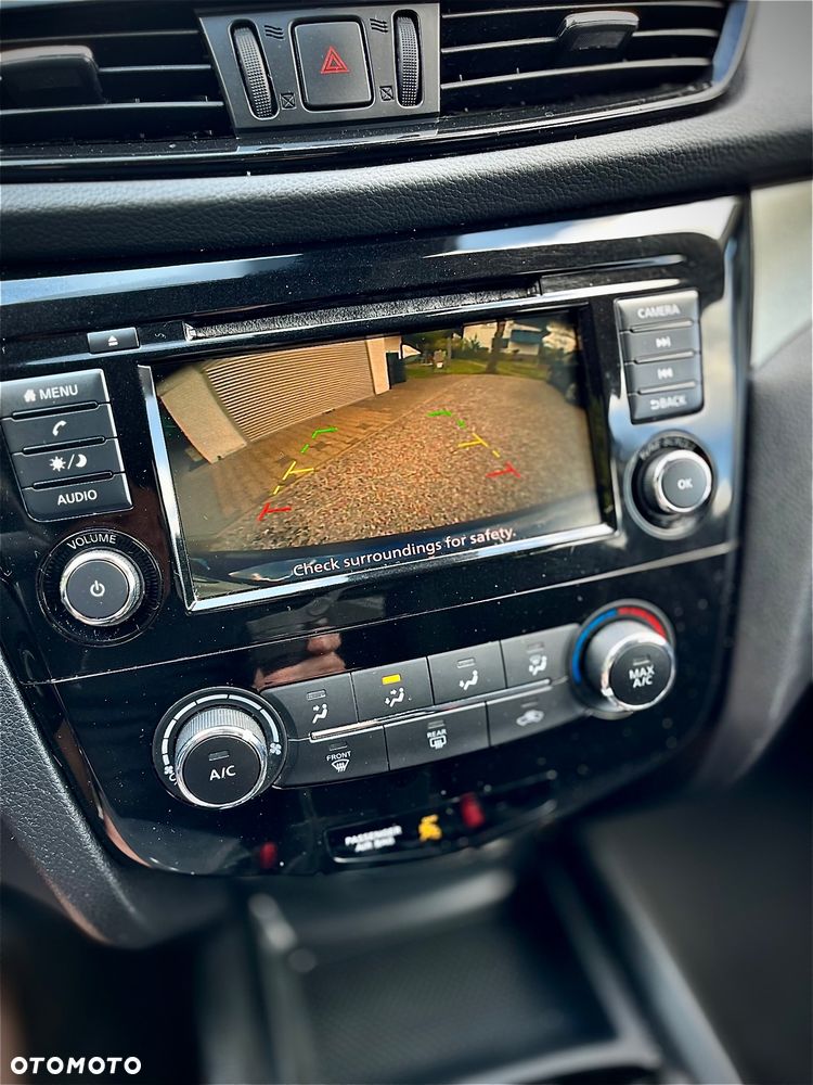 Nissan Rogue - 15