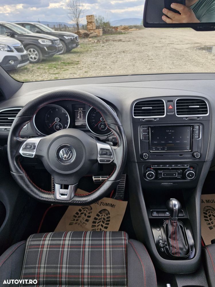 Volkswagen Golf 2.0 GTI DSG - 9