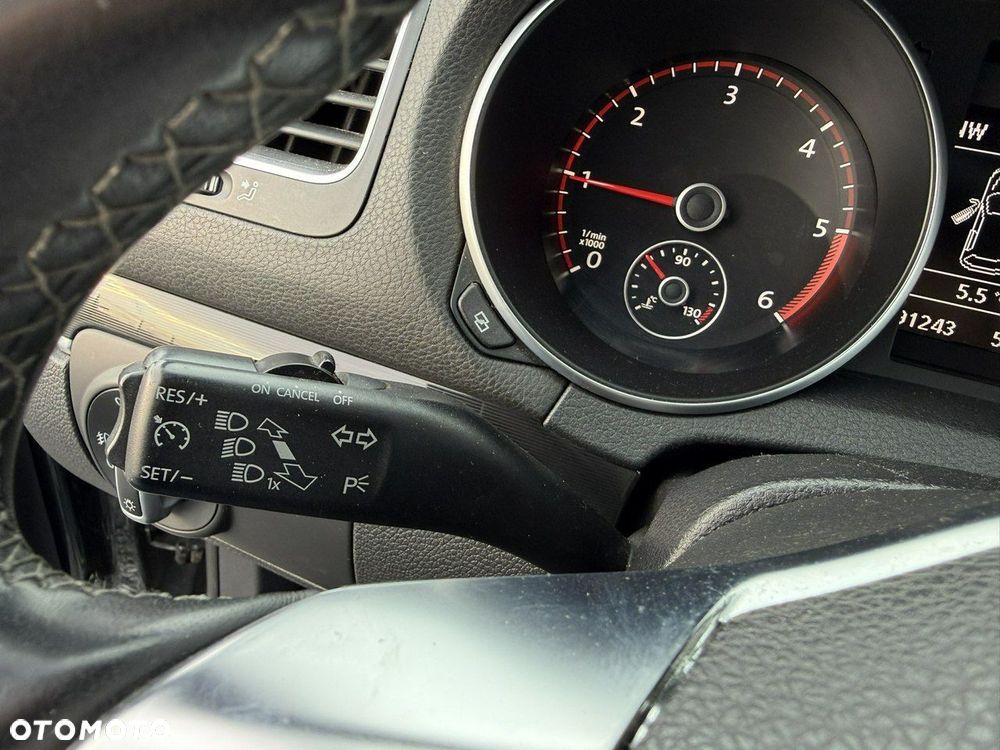 Volkswagen Golf - 19