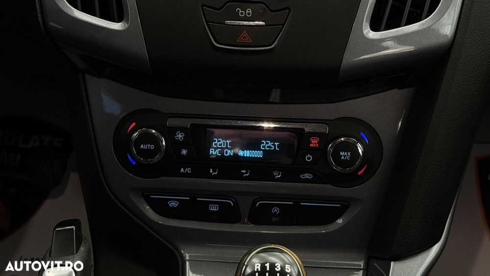 Ford Focus - 15