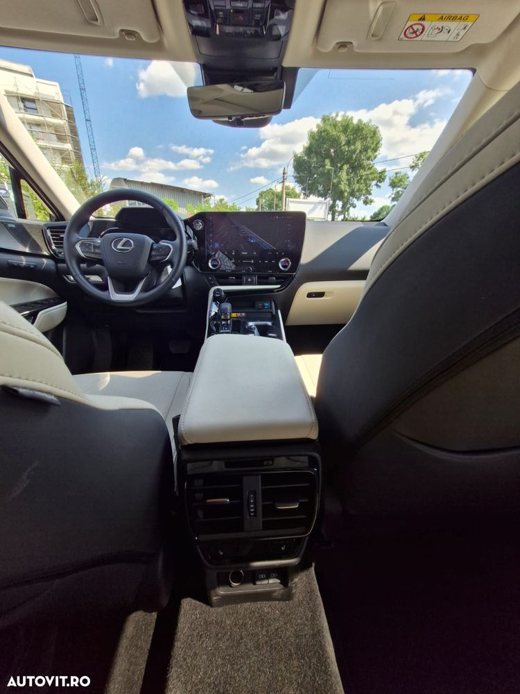 Lexus Seria NX - 20