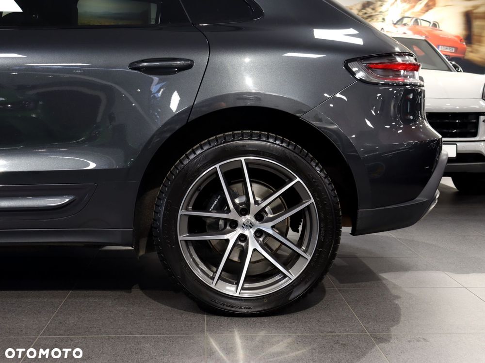 Porsche Macan Standard - 12