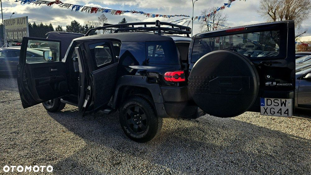 Toyota FJ - 33