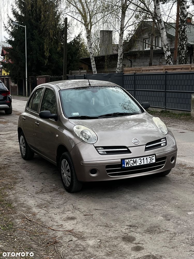 Nissan Micra - 1