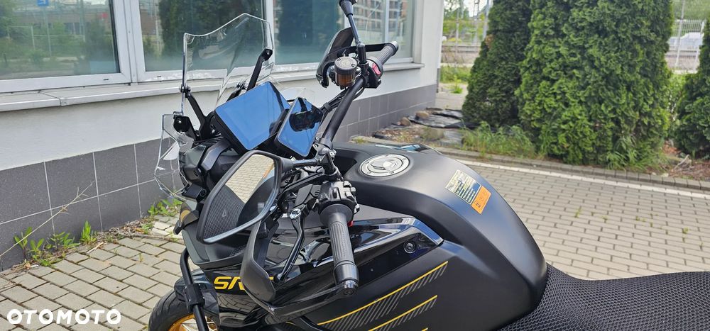 QJMOTOR SRT900SX - 10