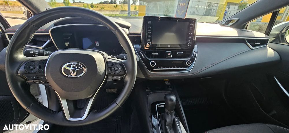 Toyota Corolla 2.0 HSD Exclusive Plus GR Sport Bi-Tone - 24