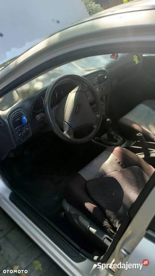 Volvo V40 1.9D - 12