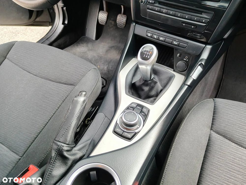 BMW X1 sDrive16d xLine - 30