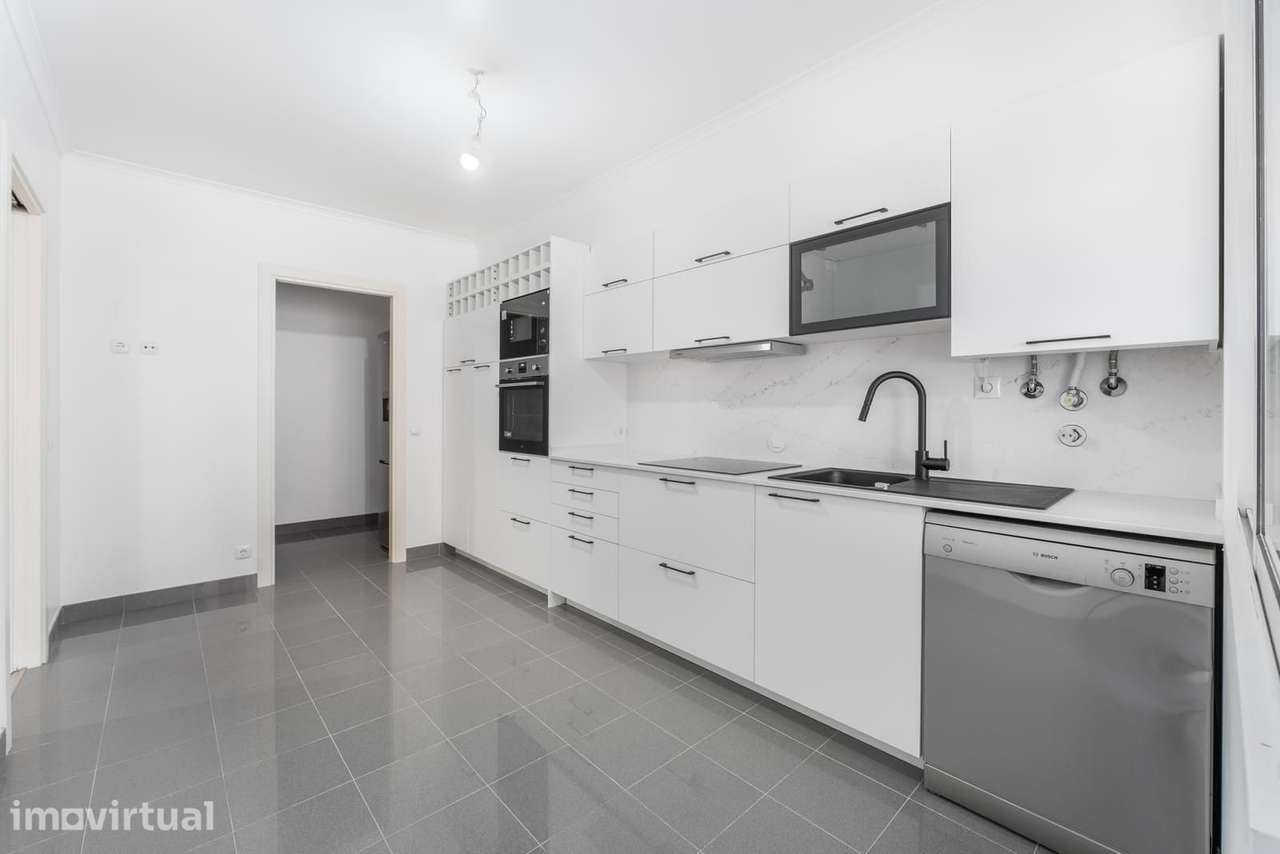 Apartamento T3 com estacionamento, Praça de Espanha, Lisboa - Grande imagem: 2/29