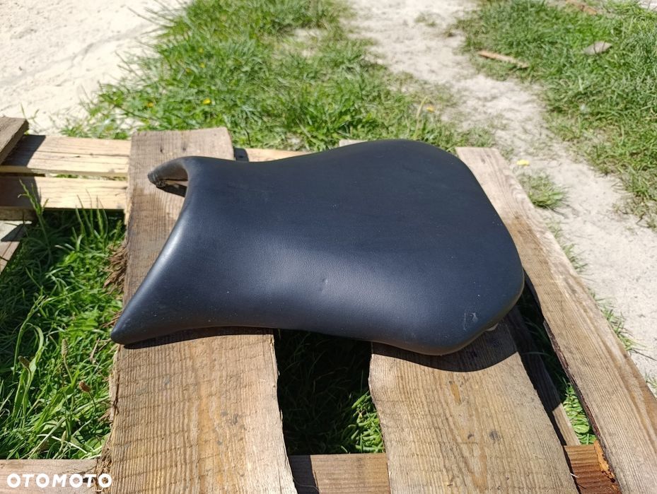 Siedzenie fotel kanapa siedzisko Yamaha R1 1000 Rn04 ścigacz C4 - 1