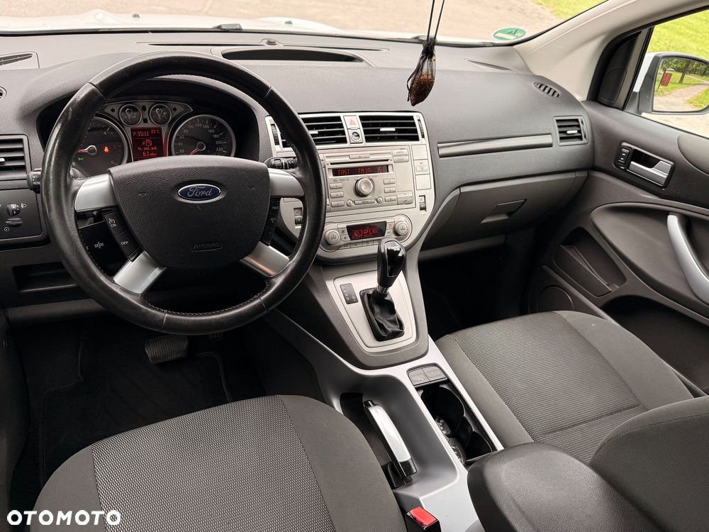 Ford Kuga 2.0 TDCi 4WD Titanium Plus - 26