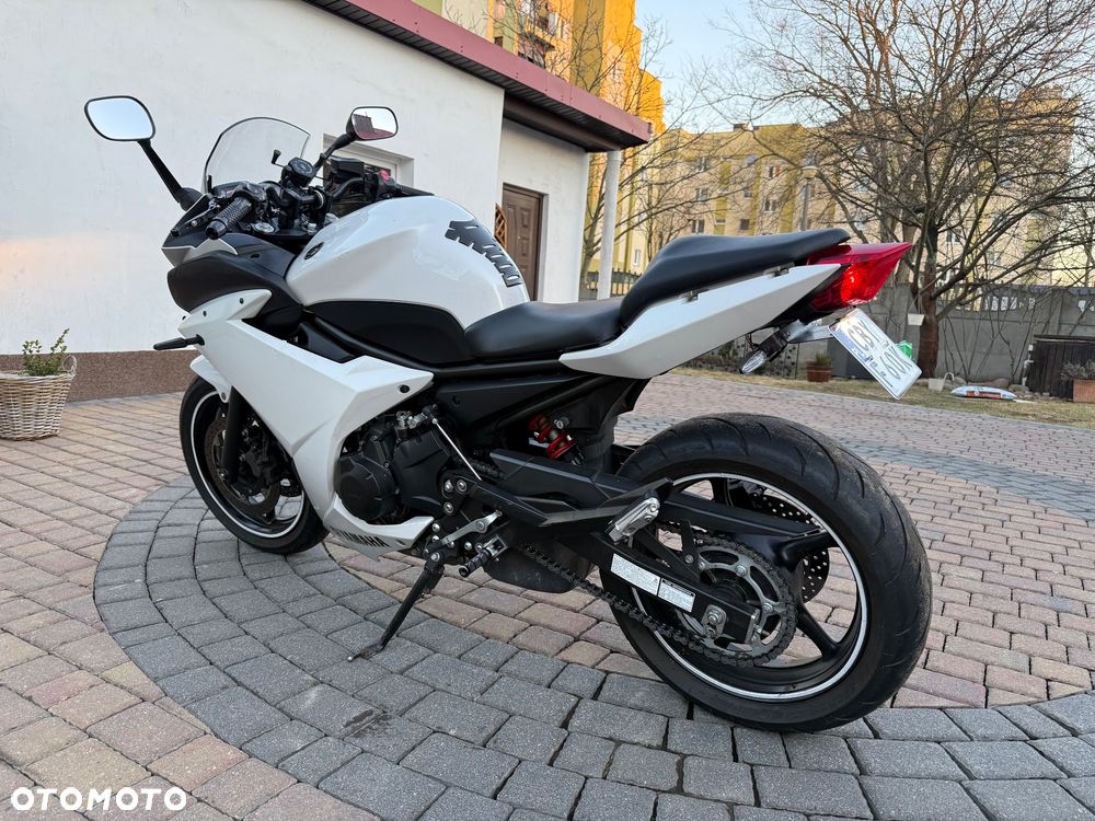 Yamaha FZ6 - 3