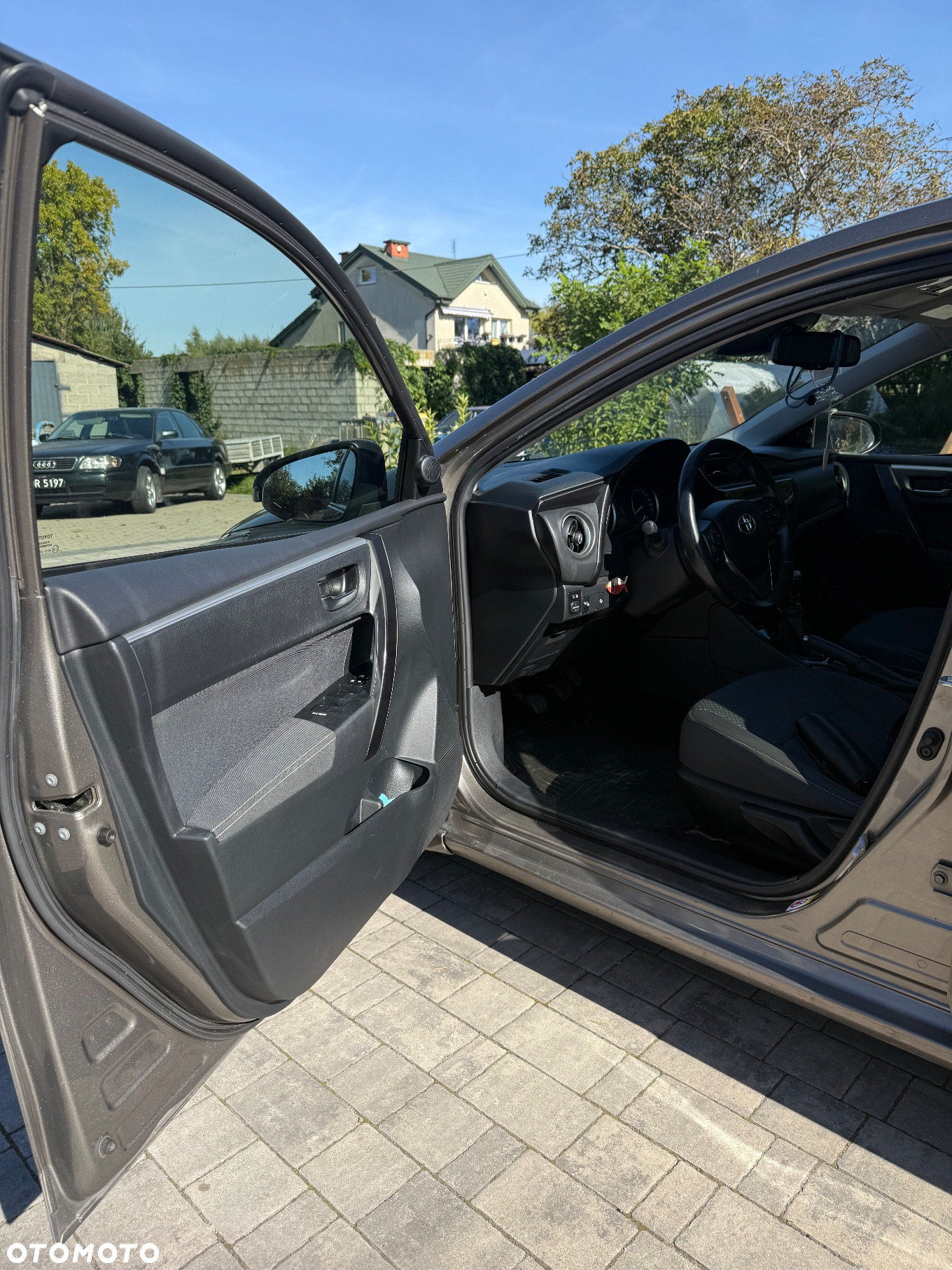 Toyota Corolla 1.6 Classic Plus - 13
