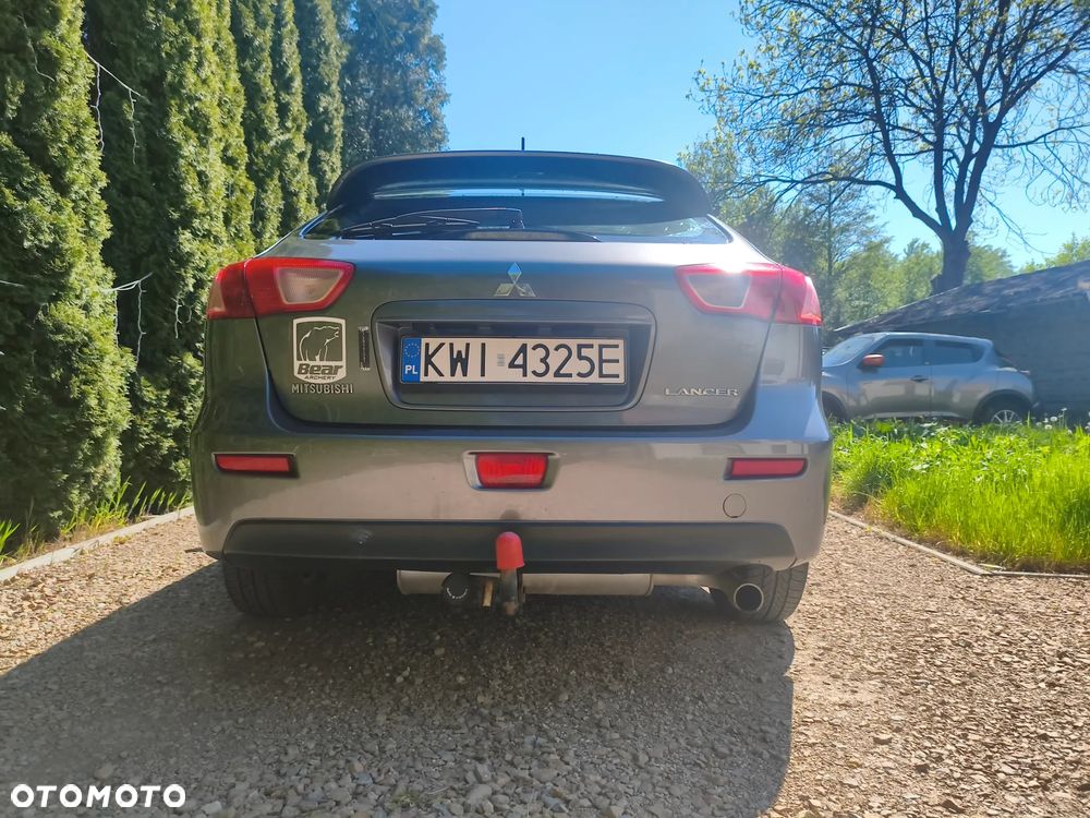 Mitsubishi Lancer 1.8 Invite - 4