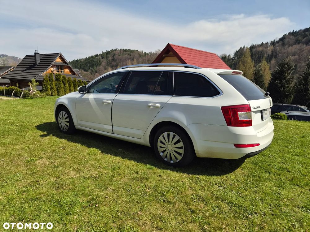 Skoda Octavia 1.6 TDI Ambiente - 3