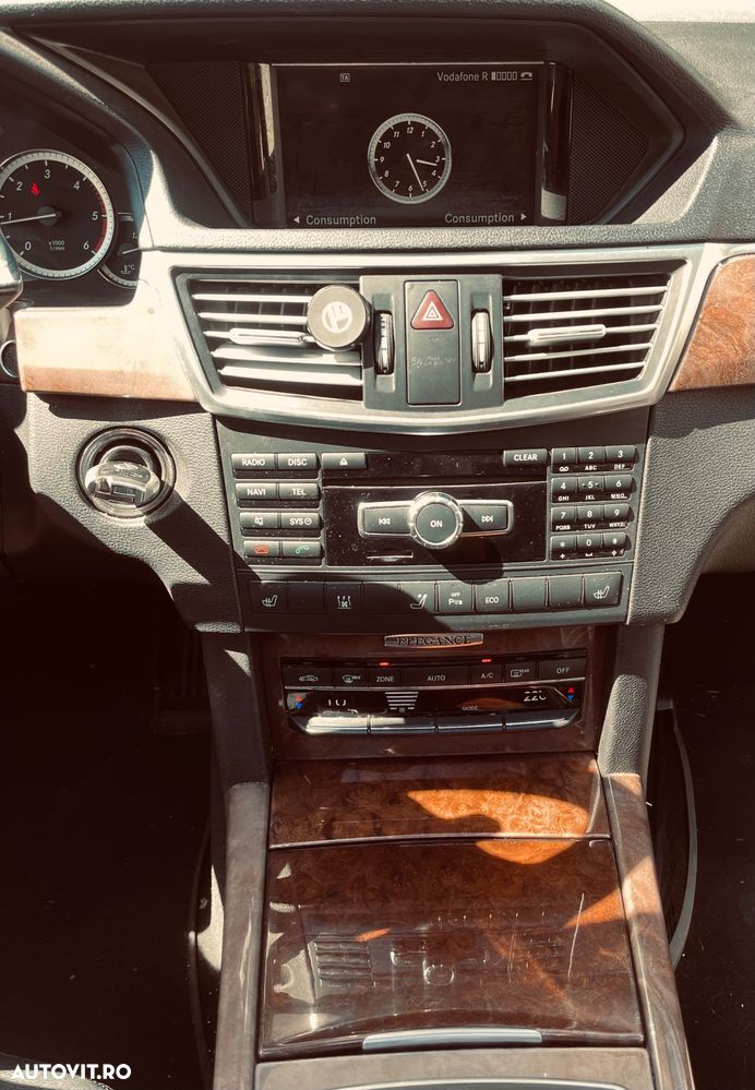 Mercedes-Benz E 220 CDI 7G-TRONIC Elegance - 6