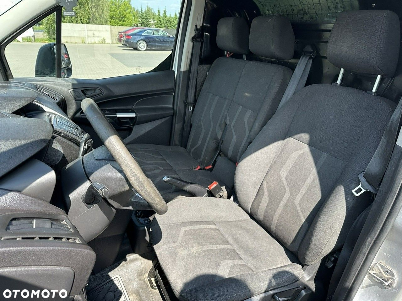 Ford Transit Connect - 11