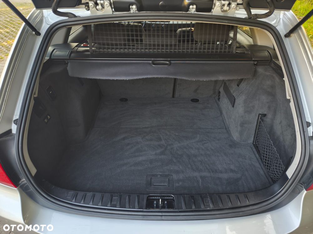 BMW Seria 3 318d - 16