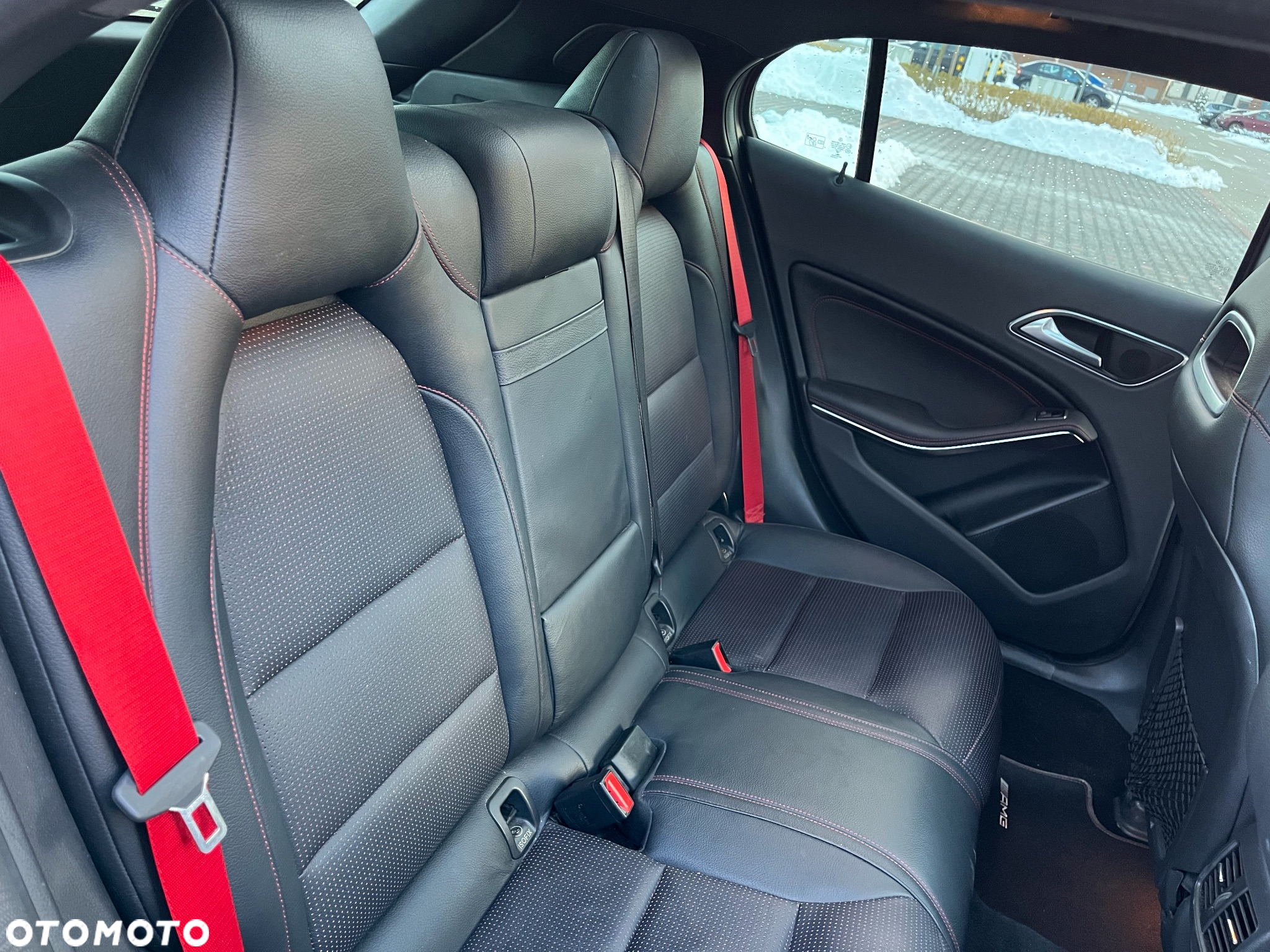 Mercedes-Benz GLA 45 AMG 4-Matic - 13