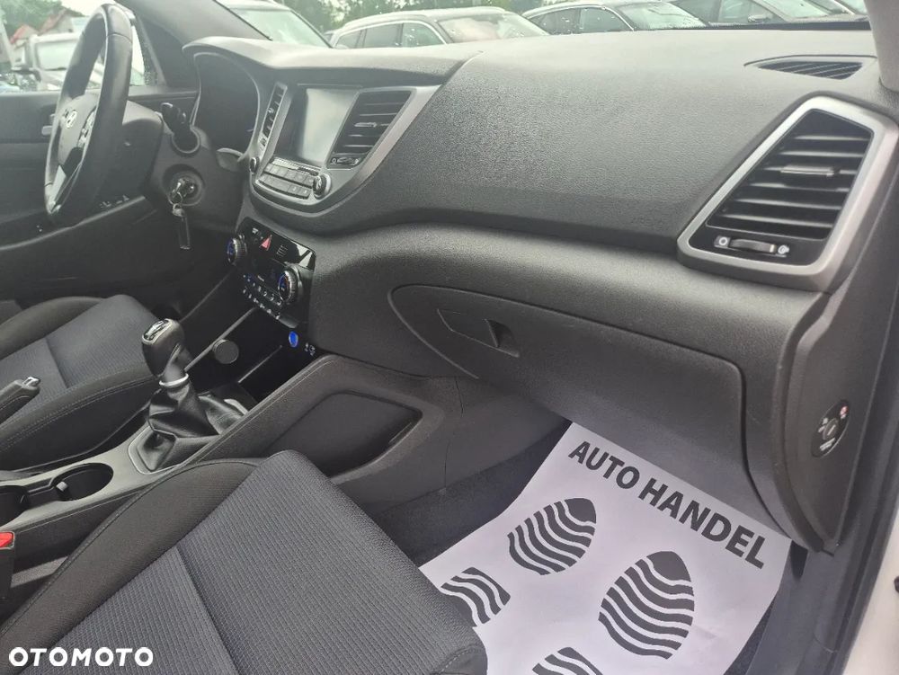 Hyundai Tucson 1.6 GDI BlueDrive Comfort 2WD - 20