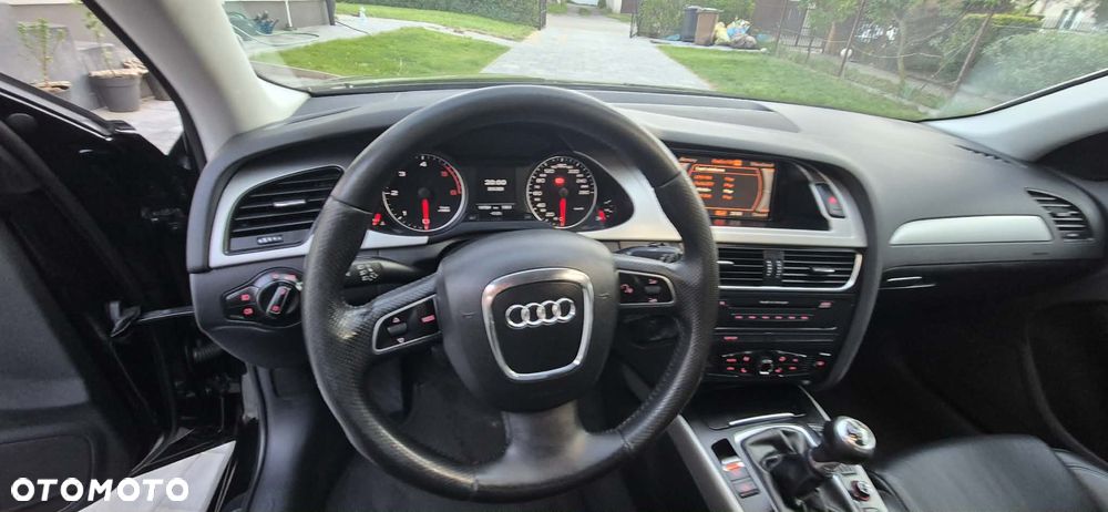 Audi A4 Avant 2.0 TDI e DPF S line Sportpaket - 13