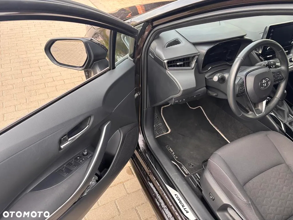 Toyota Corolla 1.8 Hybrid Executive - 12