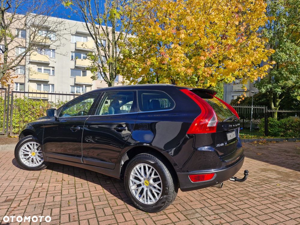 Volvo XC 60 2.4D AWD Summum - 9