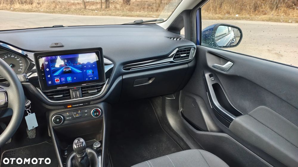 Ford Fiesta - 25