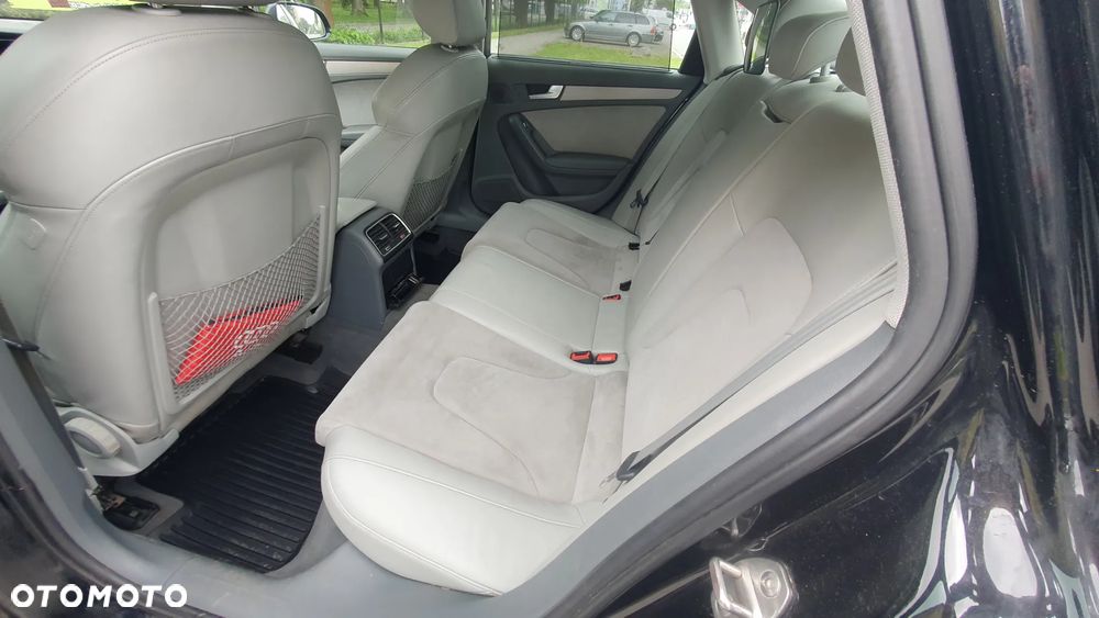 Audi A4 Limousine - 21