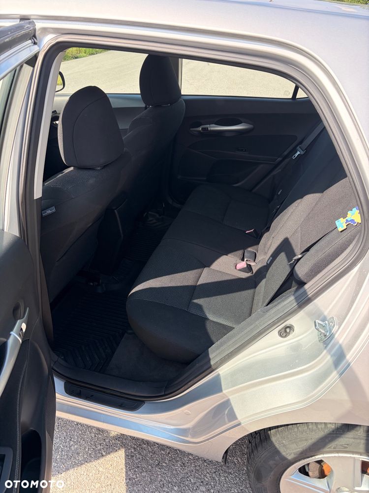 Toyota Auris - 18
