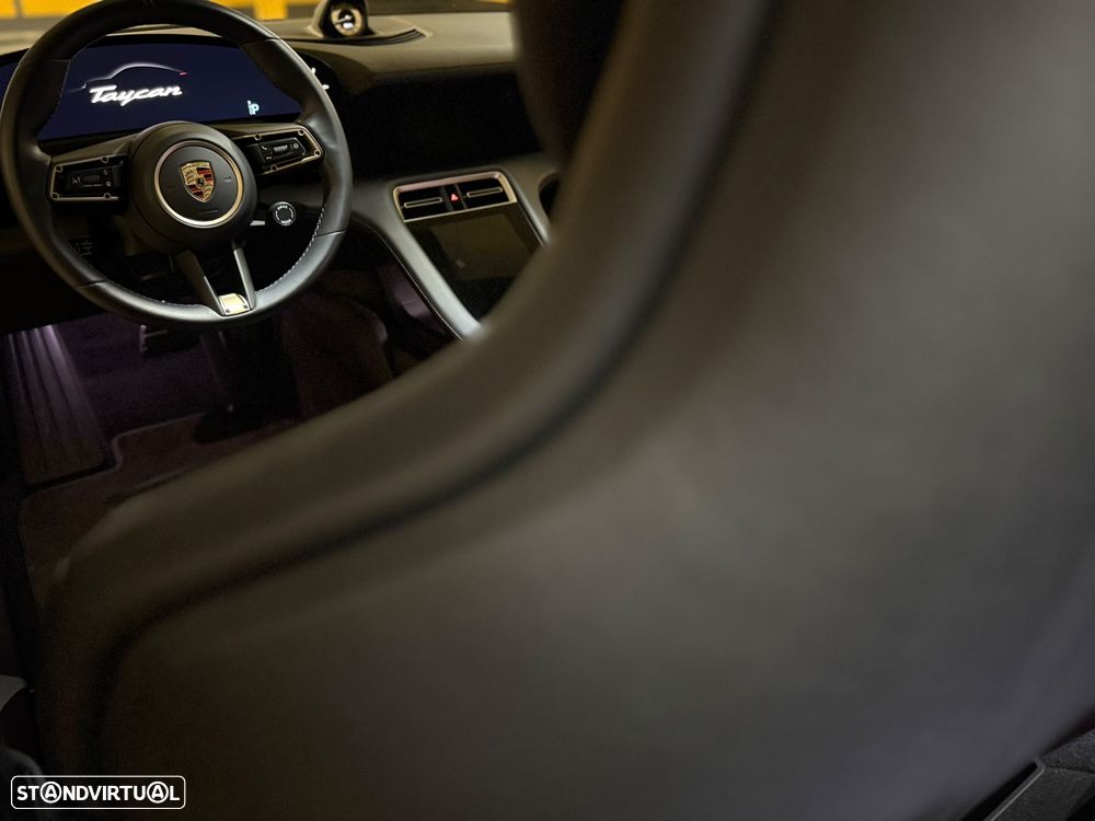Porsche Taycan 4S - 13
