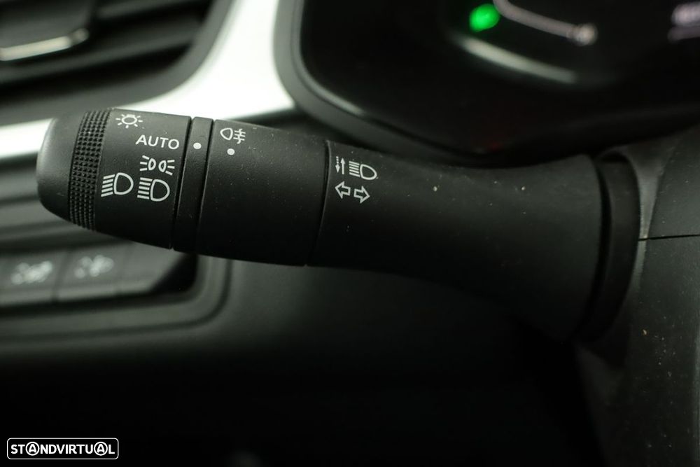 Renault Captur 1.0 TCe Techno Bi-Fuel - 17