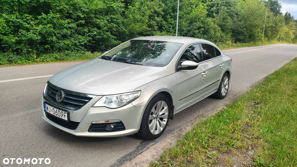 Volkswagen Passat CC - 1