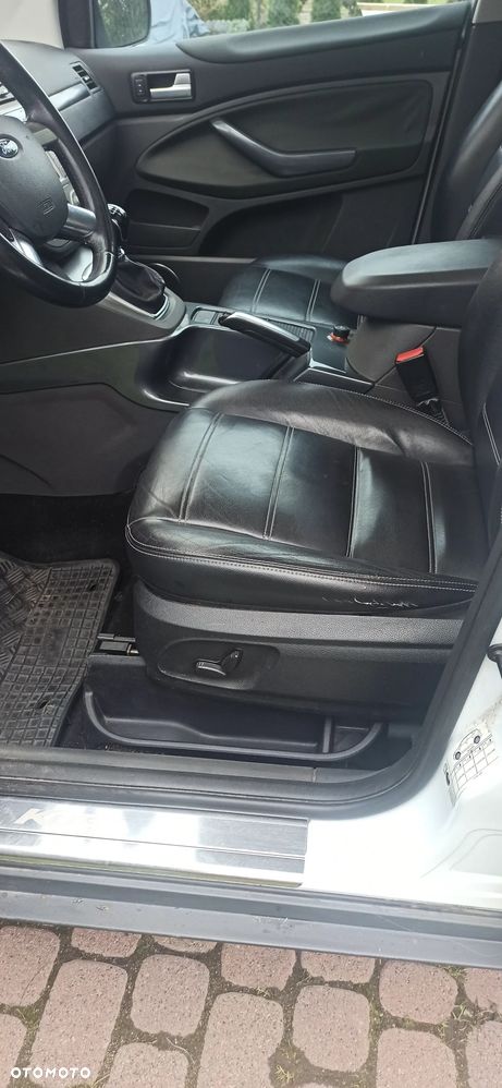 Ford Kuga 2.0 TDCi 4x4 Titanium - 9