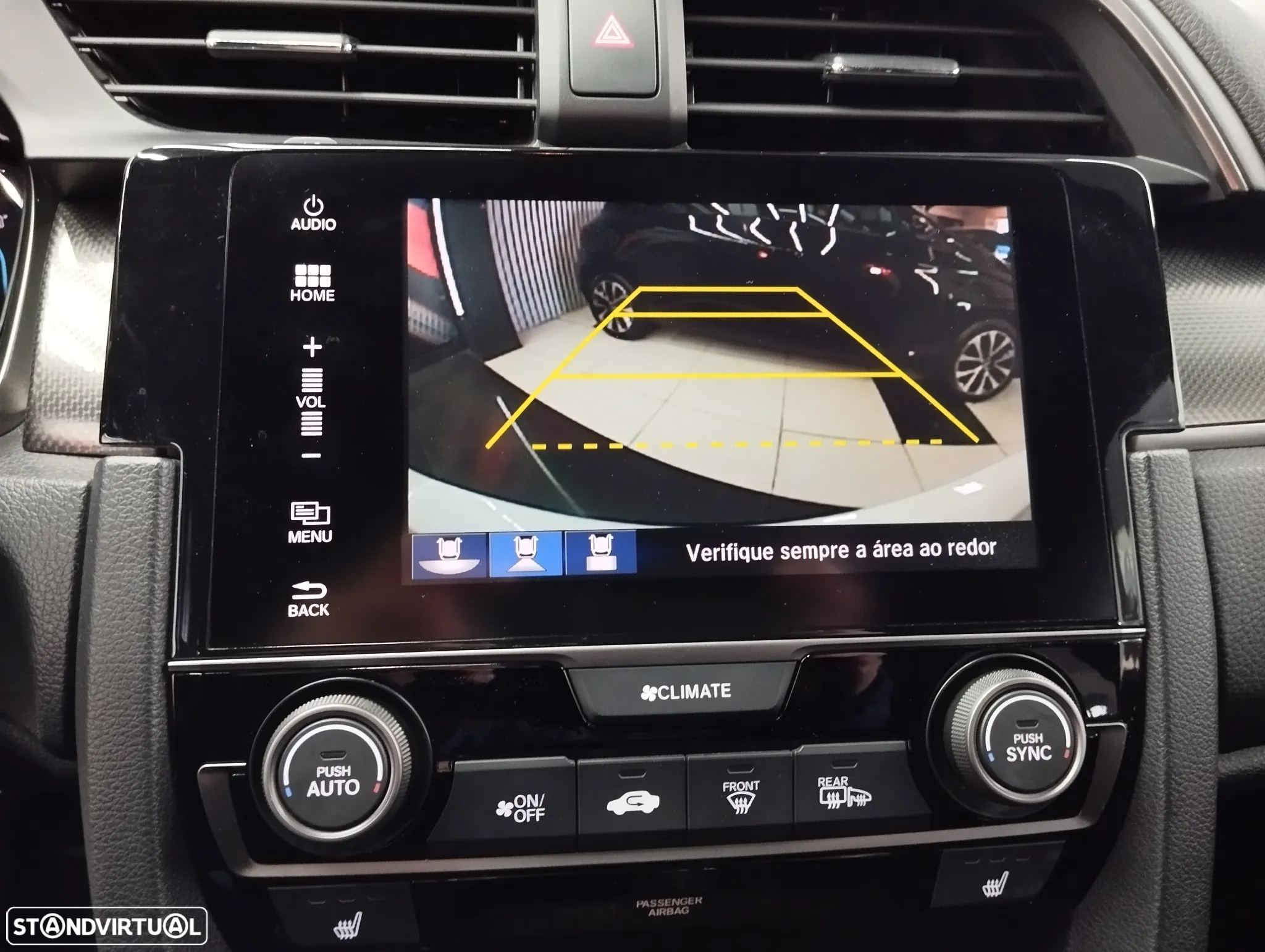 Honda Civic 1.0 i-VTEC Elegance Navi - 27