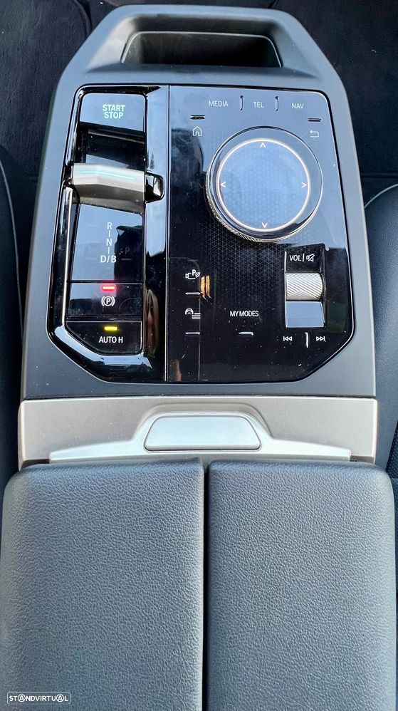 BMW iX xDrive 40 - 9