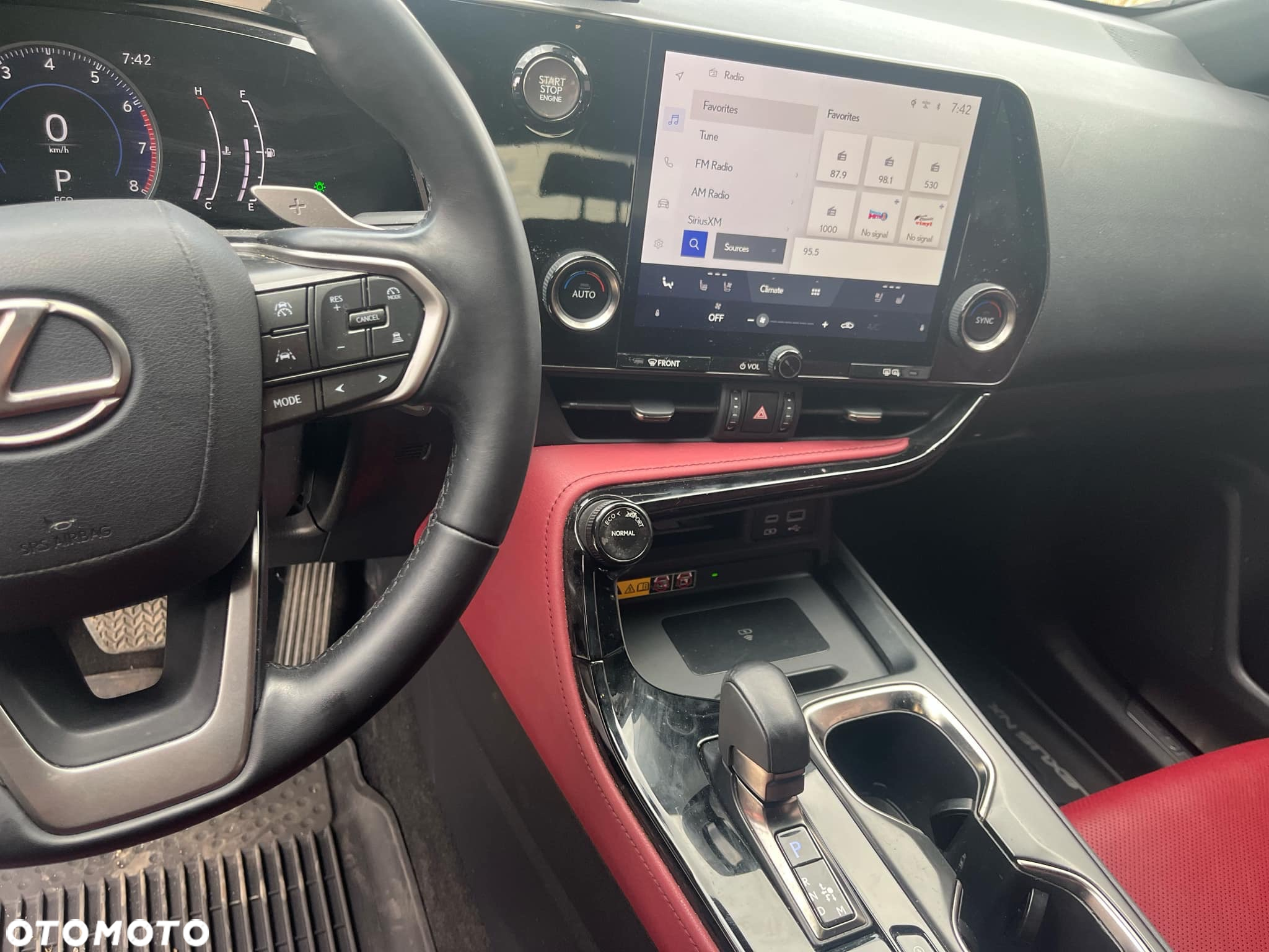 Lexus NX - 12