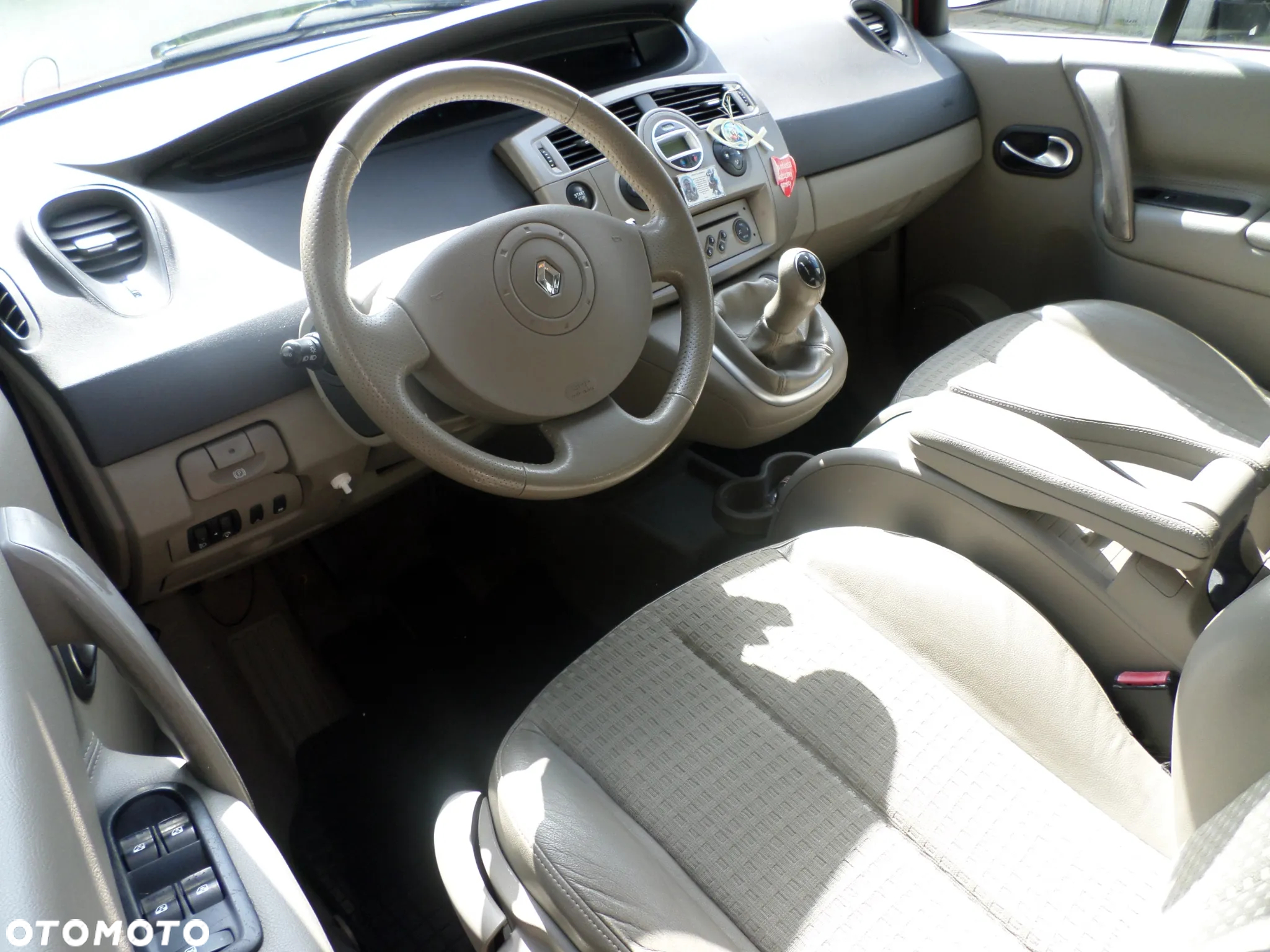 Renault Scenic 1.6 Confort Privilege - 18