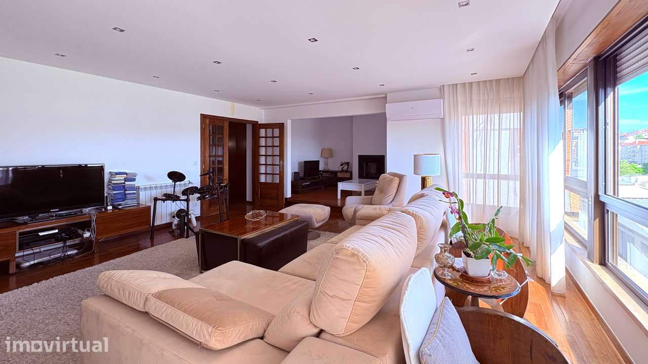Apartamento T4 em Celas: Elegância e Centralidade - Grande imagem: 2/18
