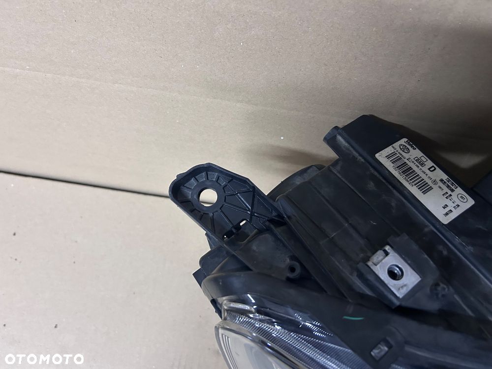 LAMPA PRAWA TOYOTA PROACE CITY ZWYKŁA PRZÓD PRZEDNIA - 4
