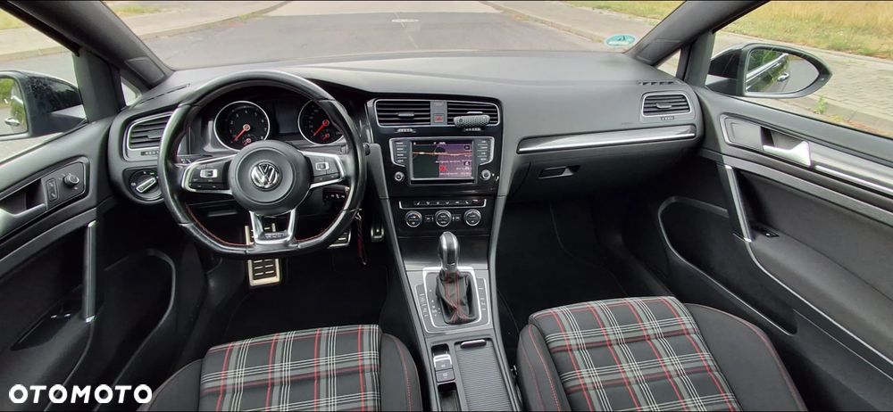 Volkswagen Golf 2.0 TSI BMT GTI DSG - 4