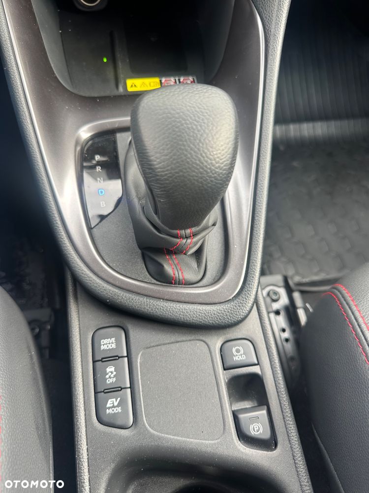 Toyota Yaris 130 1.5 VVT-i GR SPORT - 17