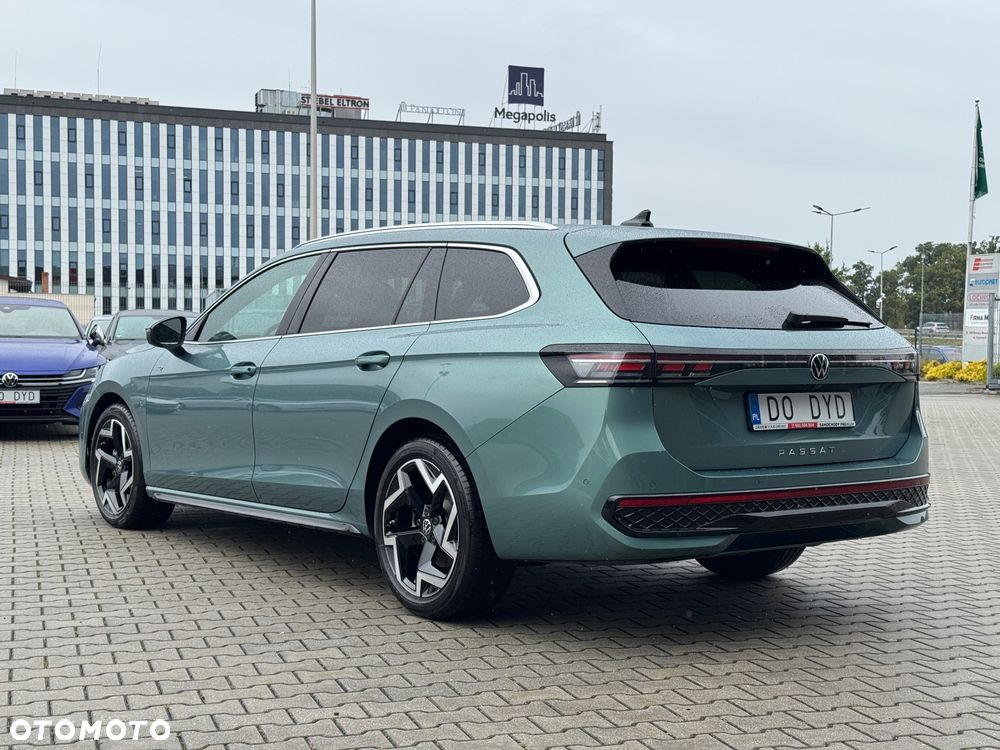 Volkswagen Passat - 5