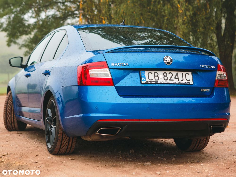 Skoda Octavia 2.0 TSI RS - 21