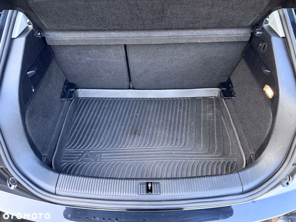 Audi A1 3-drzwiowe 1.4 TFSI S tronic S line Sportpaket - 18
