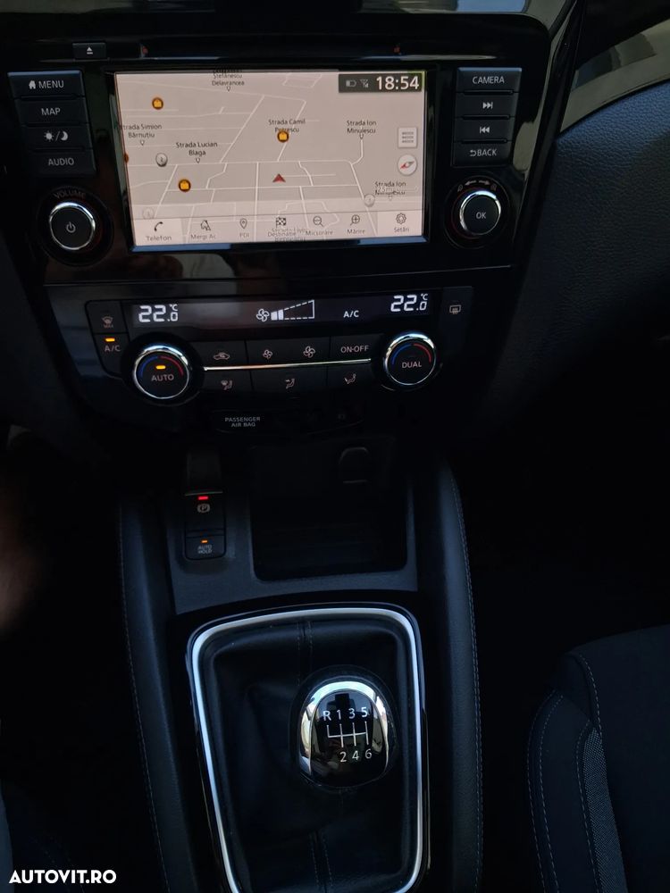 Nissan Qashqai 1.3 DIG-T N-CONNECTA - 9