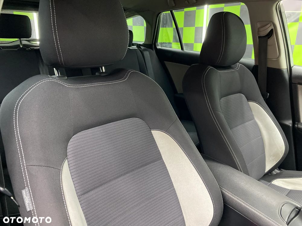 Toyota Avensis 2.0 D-4D Prestige - 17