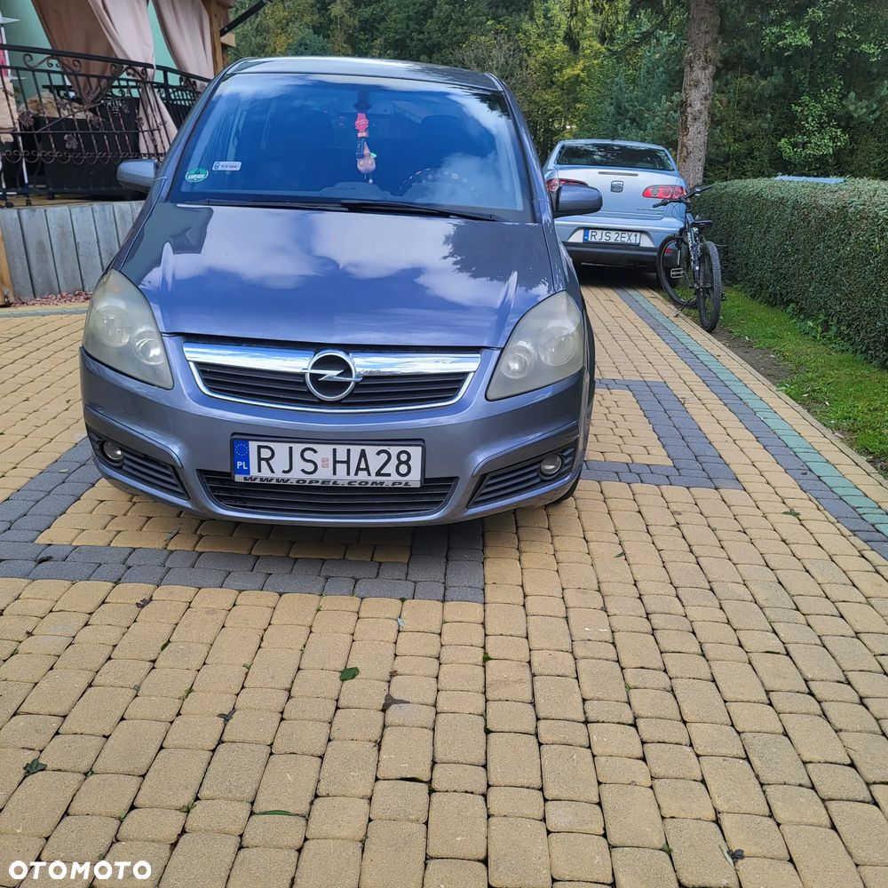Opel Zafira - 4