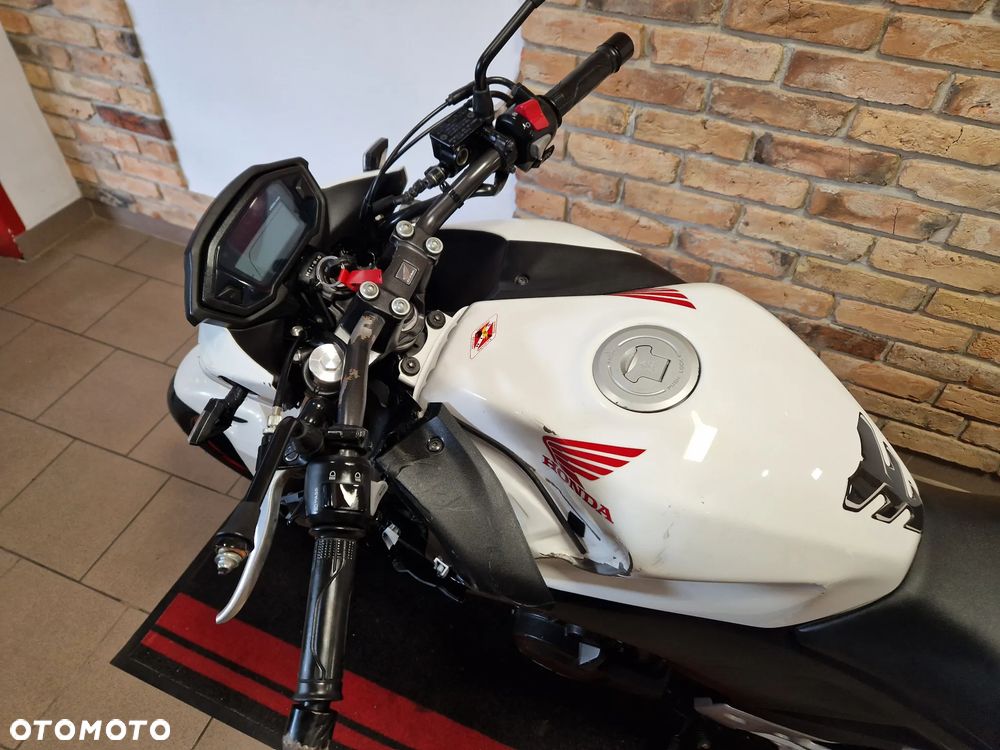 Honda CB - 24